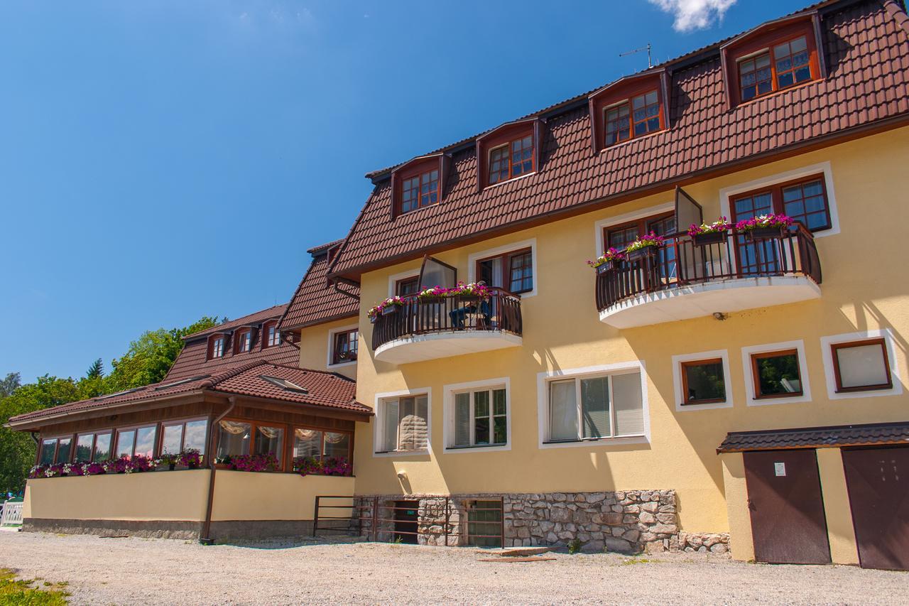 Hotel Na Pláži Horní Planá Exterior foto